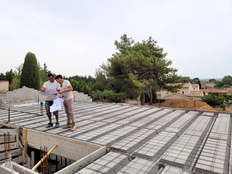 confiez la r&eacute;novation de votre maison &agrave; nos experts qualifi&eacute;s pour un r&eacute;sultat professionnel, durable et adapt&eacute; &agrave; vos besoins.